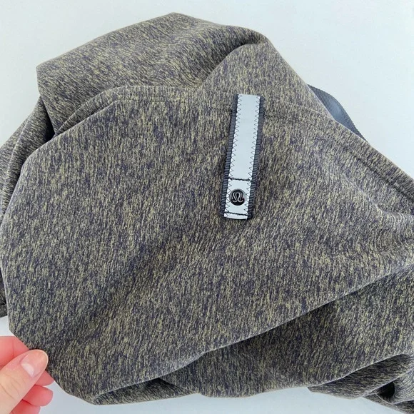 Lululemon Vinyasa Scarf - Picture 4 of 6